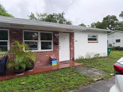 2620 SW 51st St, Fort Lauderdale, FL 33312