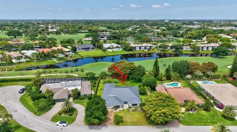 712 Pine Lake Dr, Delray Beach, FL 33445