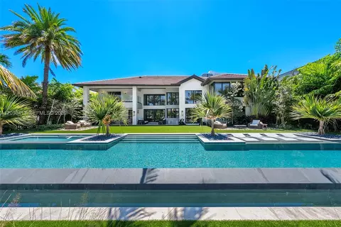 110 Holiday Dr, Hallandale Beach, FL 33009