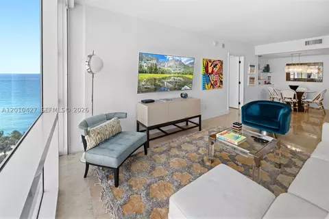 6801 Collins Ave #1215, Miami Beach, FL 33141