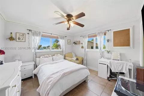 Bedroom - 9331 SW 104th Ct, Miami, FL 33176 photo 5 of 10