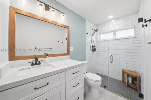 Bath - 9331 SW 104th Ct, Miami, FL 33176 photo 1 of 4