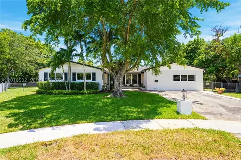 9331 SW 104th Ct, Miami, FL 33176