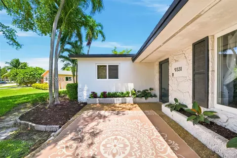 Exterior - 9331 SW 104th Ct, Miami, FL 33176 photo 5 of 17