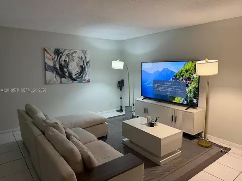 2420 Diana Dr #302, Hallandale Beach, FL 33009