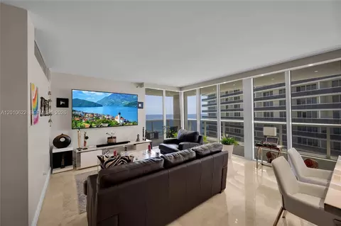 1800 S Ocean Dr #2205, Hallandale Beach, FL 33009