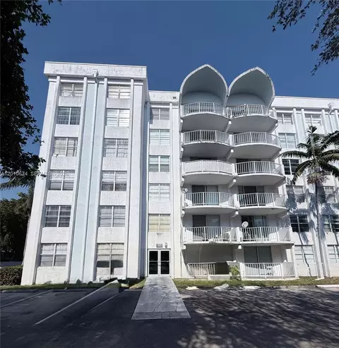 482 NW 165th St Rd #A-307, Miami, FL 33169