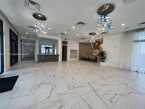 8167 NW 41st St #E-308, Doral, FL 33166