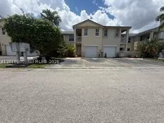 9167 Fontainebleau Blvd #6, Miami, FL 33172
