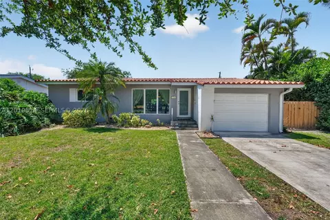 11400 NE 9th Ave, Biscayne Park, FL 33161