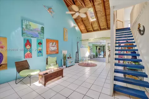 177 NE 6th Ct, Dania Beach, FL 33004