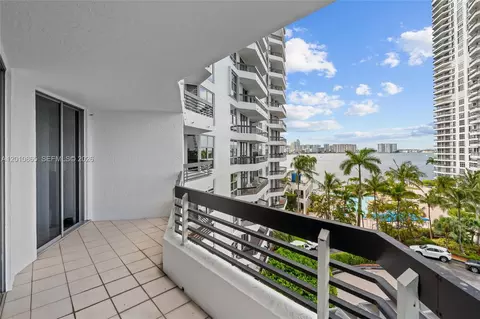 19195 NE 36th Ct #604, Aventura, FL 33180