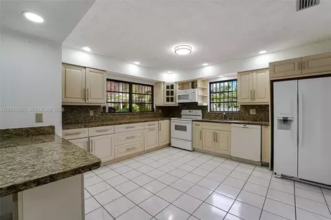 Kitchen - 1735 SW 15th St, Miami, FL 33145 photo 2 of 3