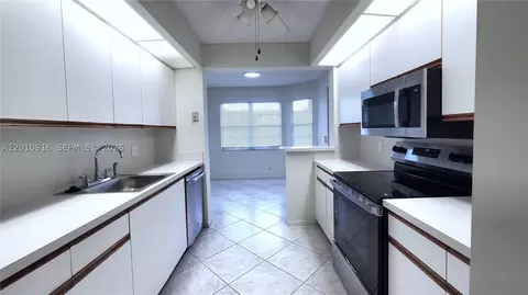 901 SW 128th Ave #311E, Pembroke Pines, FL 33027