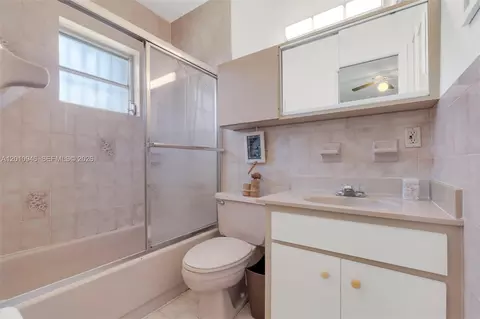 Bath - 167 W 34th St, Hialeah, FL 33012 photo 2 of 2
