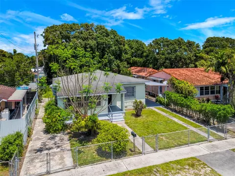 167 W 34th St, Hialeah, FL 33012