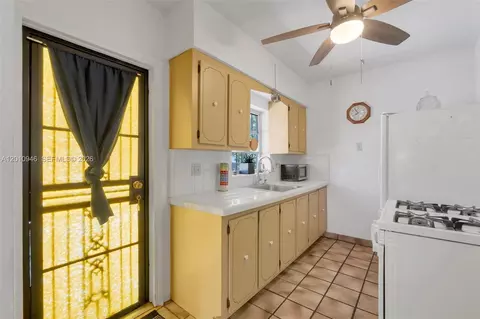 Other - 167 W 34th St, Hialeah, FL 33012 photo 2 of 8