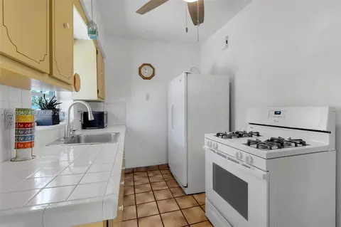 Kitchen - 167 W 34th St, Hialeah, FL 33012 photo 2 of 4