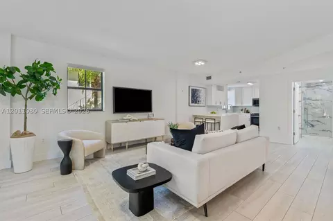 1650 Galiano St #TH15, Coral Gables, FL 33134