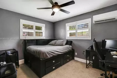 Bedroom - 19049 SE Robert Dr, Jupiter, FL 33469 photo 2 of 2