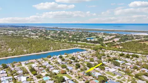 View/Area - 19049 SE Robert Dr, Jupiter, FL 33469 photo 8 of 13