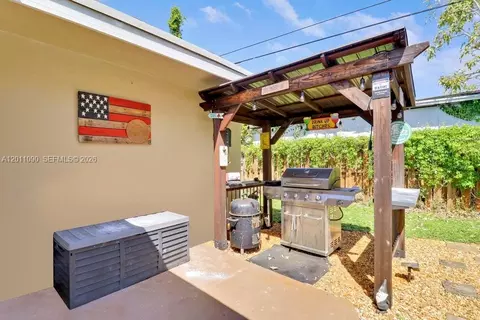 Other - 19049 SE Robert Dr, Jupiter, FL 33469 photo 10 of 11