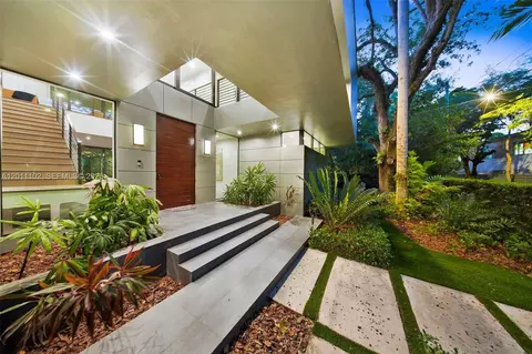 Exterior - 3232 Emathla St, Miami, FL 33133 photo 3 of 8