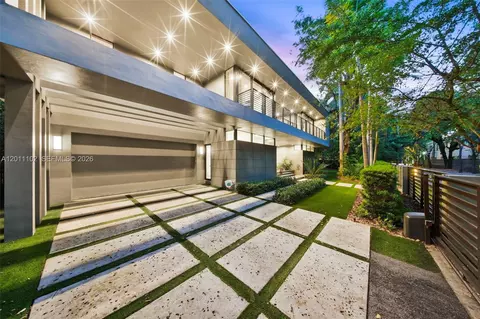 Exterior - 3232 Emathla St, Miami, FL 33133 photo 1 of 8