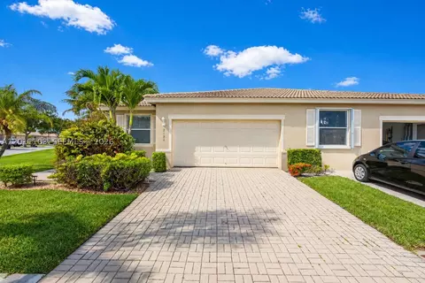 2151 Umbrella Cay, West Palm Beach, FL 33411