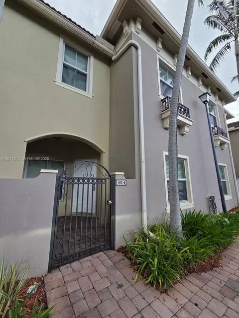 2851 W Prospect Rd #404, Tamarac, FL 33309
