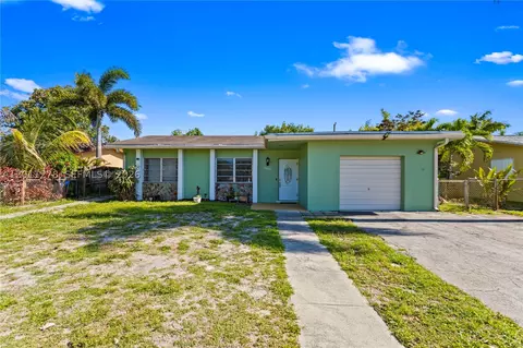 6880 Scott St, Hollywood, FL 33024