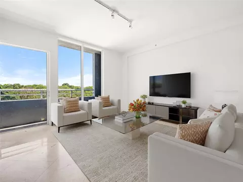 3250 Grand Ave #506, Miami, FL 33133
