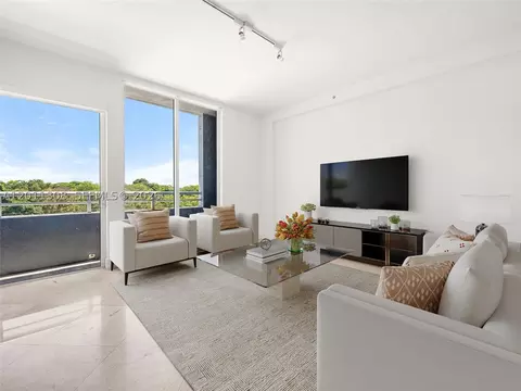 3250 Grand Ave #506, Miami, FL 33133