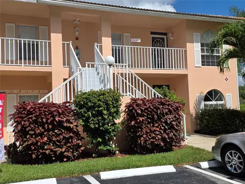 Other - 575 Augusta Blvd #8, Naples, FL 34113 photo 1 of 9