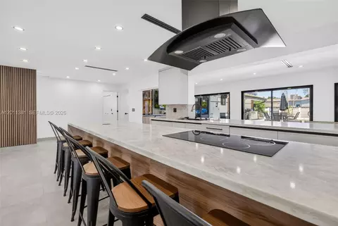2131 N 53rd Ave, Hollywood, FL 33021