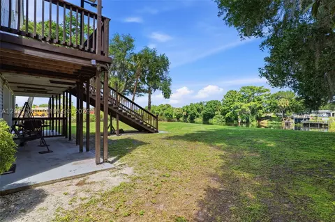 Exterior - 207 SE 6th Ave, Okeechobee, FL 34974 photo 5 of 7