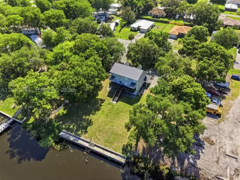 View/Area - 207 SE 6th Ave, Okeechobee, FL 34974 photo 3 of 6