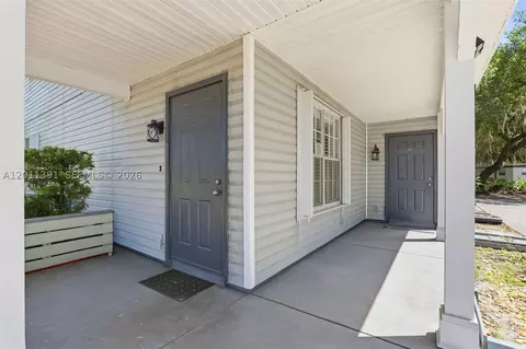 Exterior - 207 SE 6th Ave, Okeechobee, FL 34974 photo 3 of 7