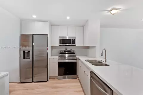3750 NE 170th St #109, North Miami Beach, FL 33160