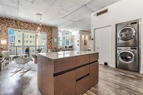133 NE 2nd Ave #1208, Miami, FL 33132