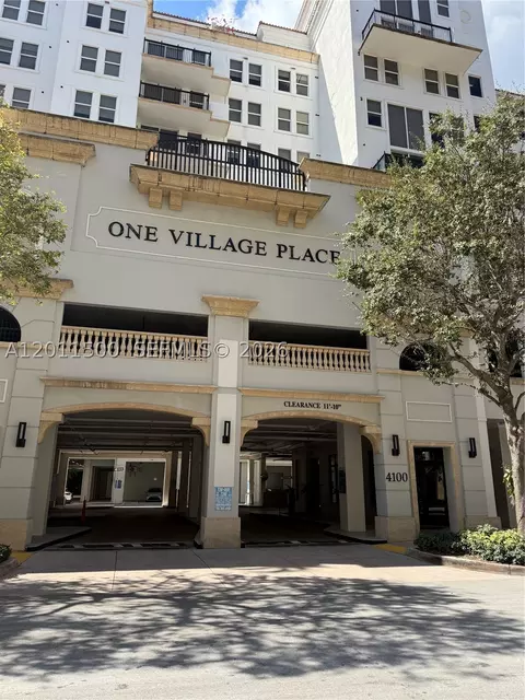 4100 Salzedo St #811, Coral Gables, FL 33146