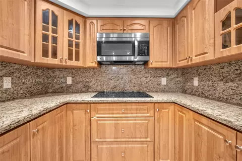 1200 Saint Charles Pl #415, Pembroke Pines, FL 33026