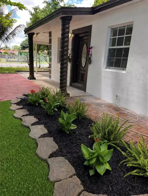 2901 NW 163rd St, Miami Gardens, FL 33054