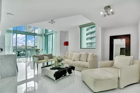 900 Biscayne Blvd #501, Miami, FL 33132
