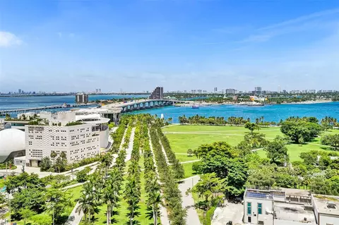 900 Biscayne Blvd #1808, Miami, FL 33132