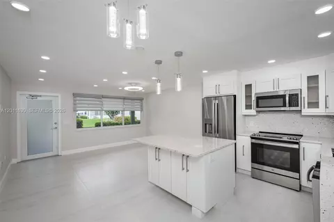 102 E Upminster E #102, Deerfield Beach, FL 33442