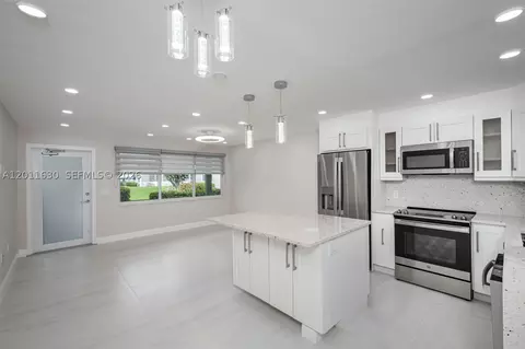 102 E Upminster E #102, Deerfield Beach, FL 33442