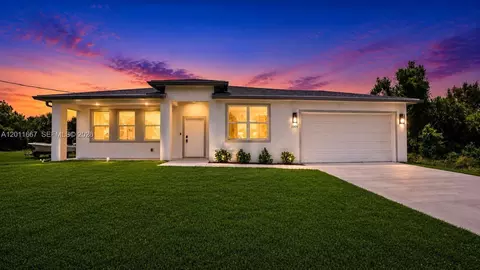 1909 Moore Ave, Lehigh Acres, FL 33972