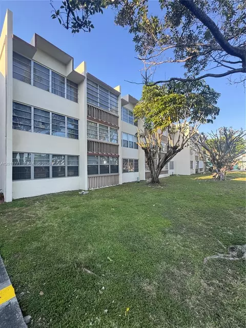 1481 NE Miami Gardens Dr #165, Miami, FL 33179
