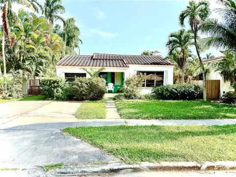 1024 Tyler St, Hollywood, FL 33019